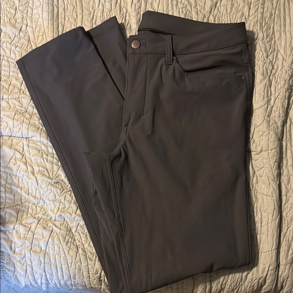 Lululemon Men’s ABC pants